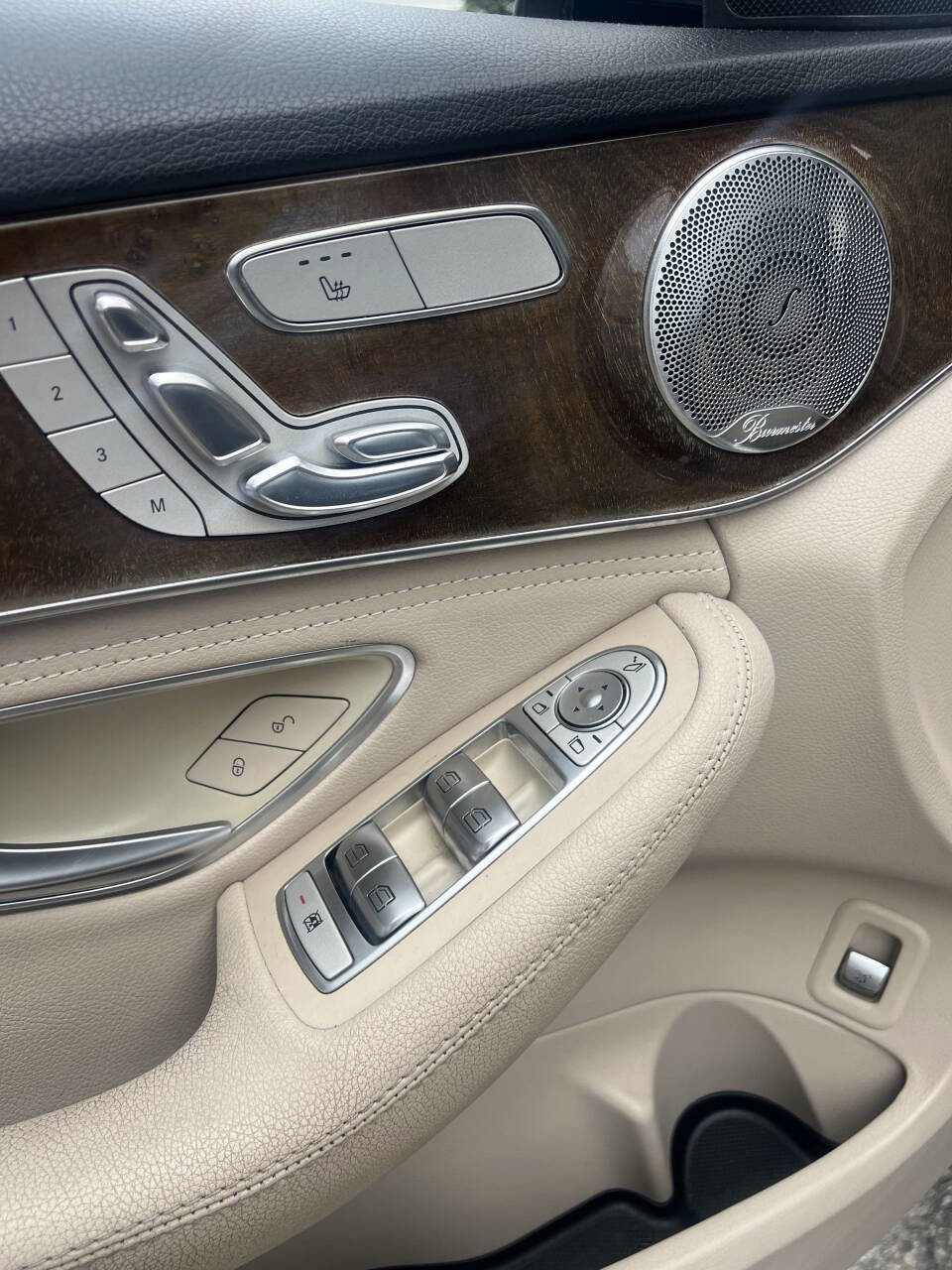 Used 2015 Mercedes-Benz C 300 4MATIC Sedan image 10