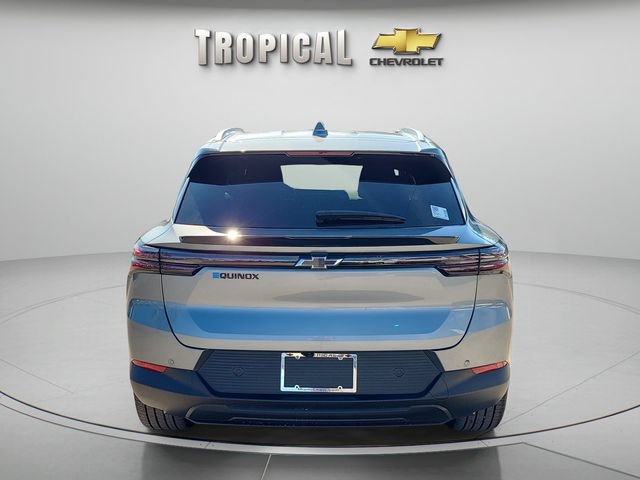 New 2026 Chevrolet Equinox EV LT w/ LPO, Blackout Package FWD image 4