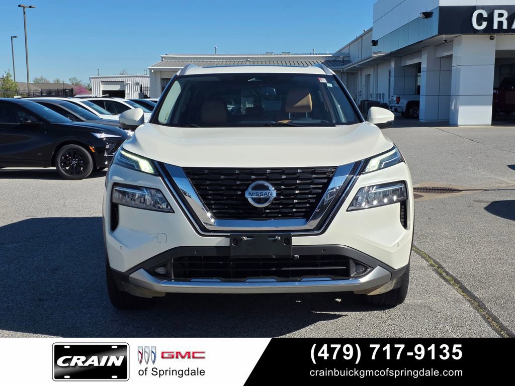 Used 2021 Nissan Rogue Platinum FWD image 2