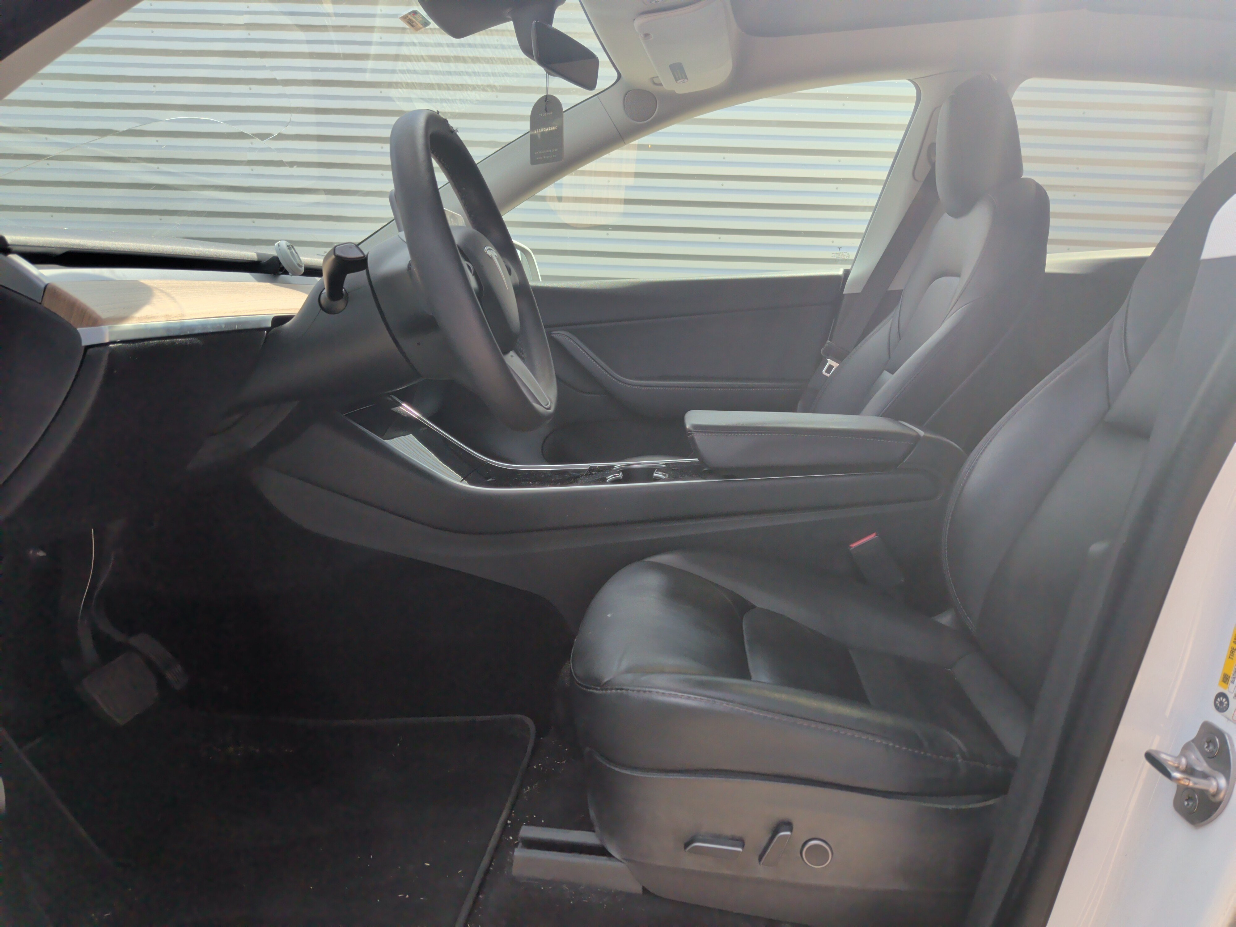 Used 2021 Tesla Model Y Long Range AWD/4WD image 16