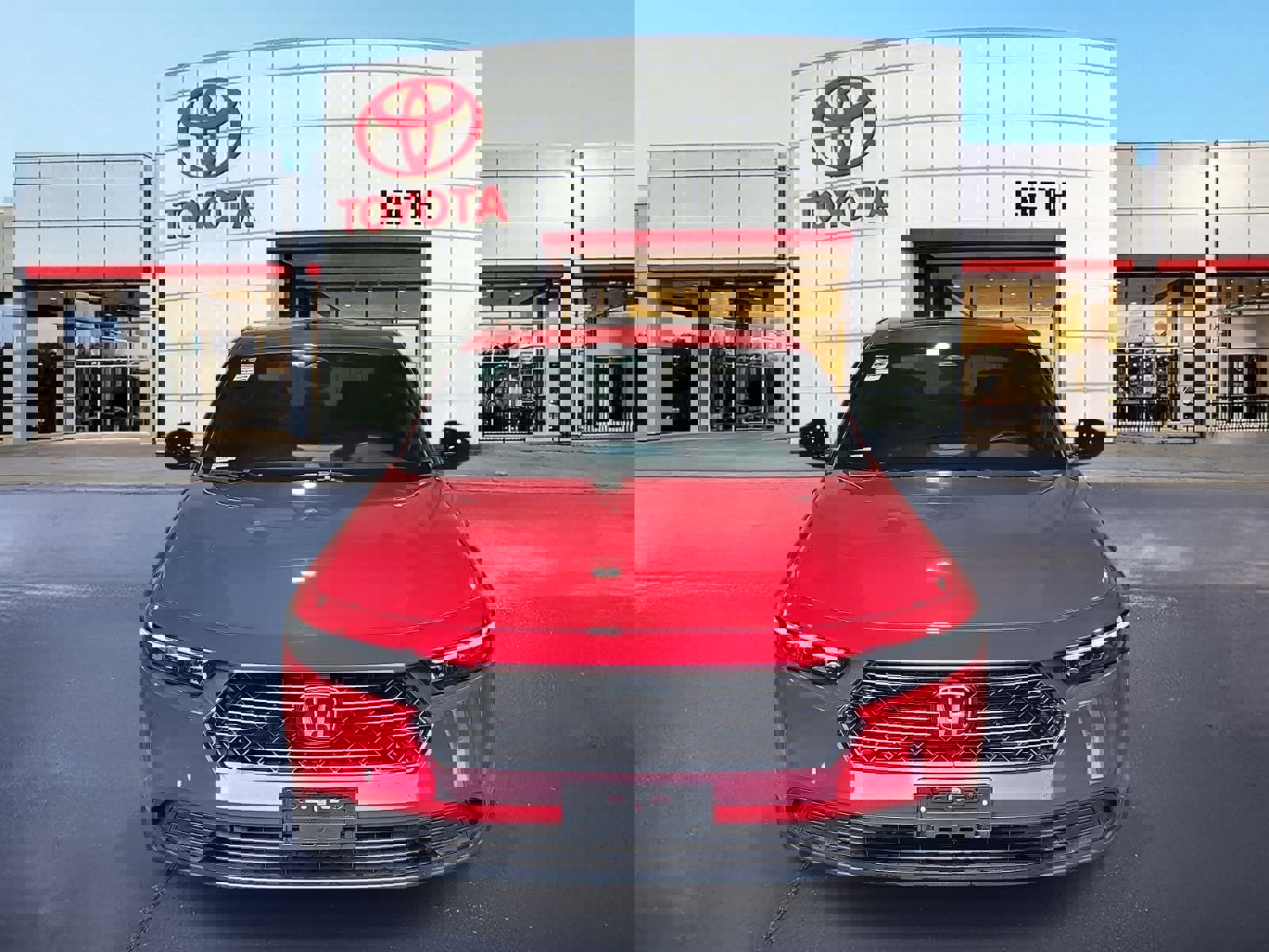 Used 2024 Honda Accord Sport image 2