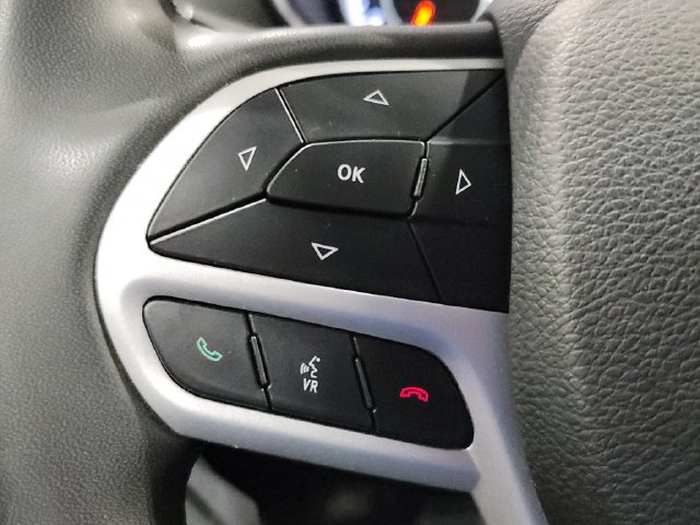 Used 2022 Jeep Cherokee Latitude w/ Sun & Sound Group AWD/4WD image 22