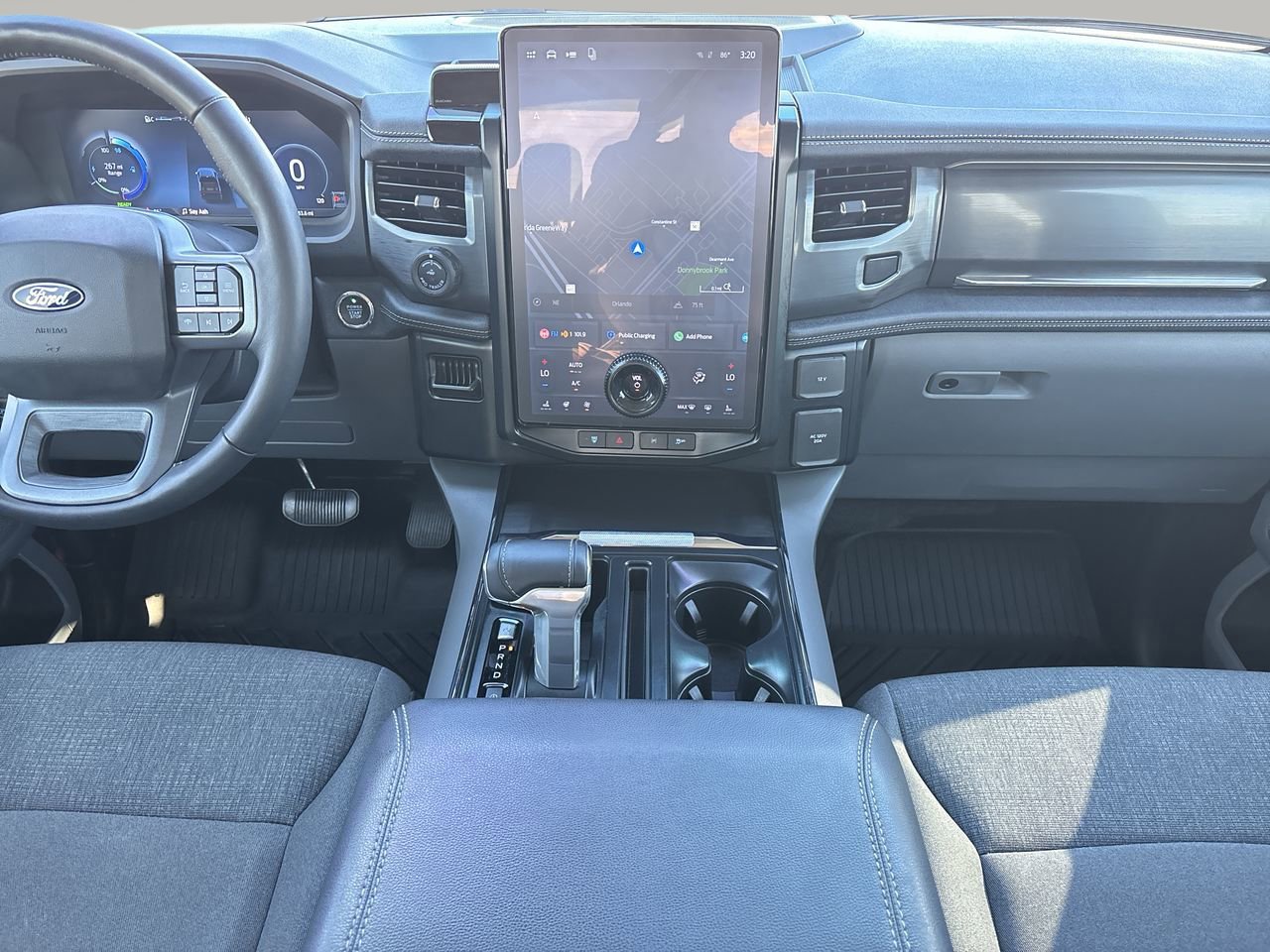 Used 2024 Ford F150 Lightning Flash image 13