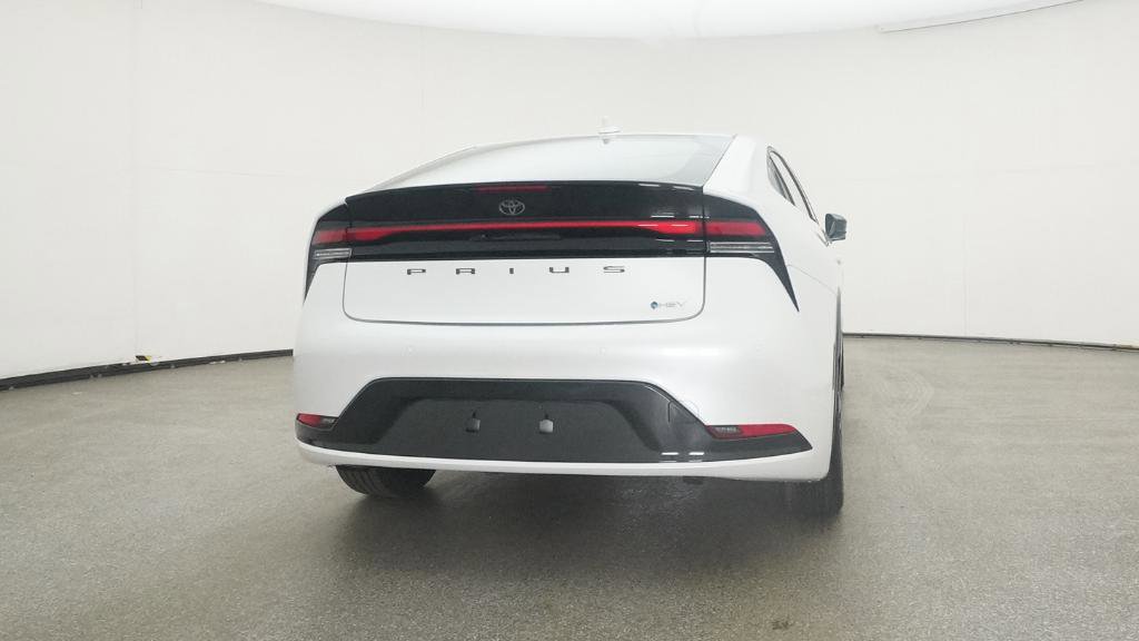 New 2025 Toyota Prius XLE image 17