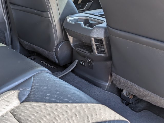 Used 2024 Toyota Tundra Limited AWD/4WD image 32