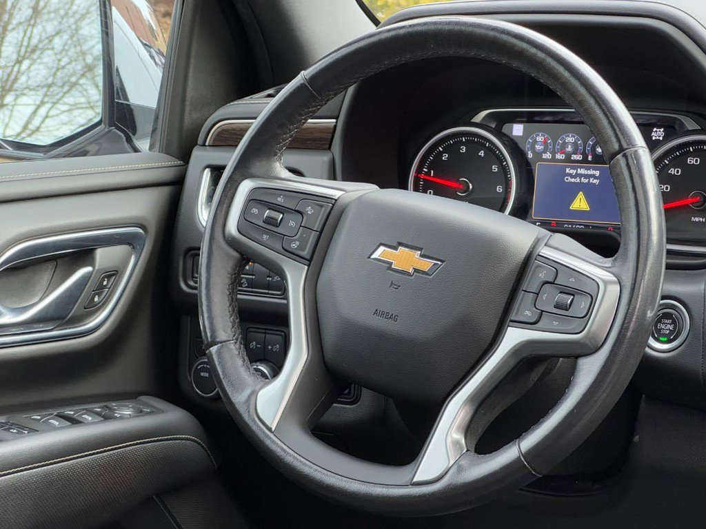 Used 2021 Chevrolet Suburban Premier w/ Premium Package image 14