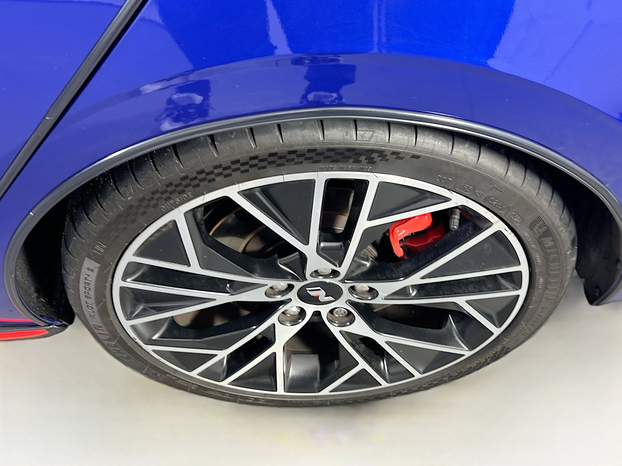 Used 2023 Hyundai Elantra N image 32