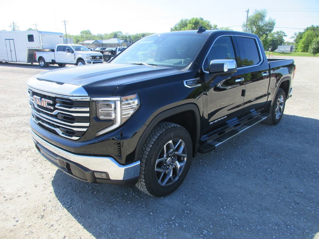 New 2026 GMC Sierra 1500 SLT w/ SLT Premium Package AWD/4WD image 11