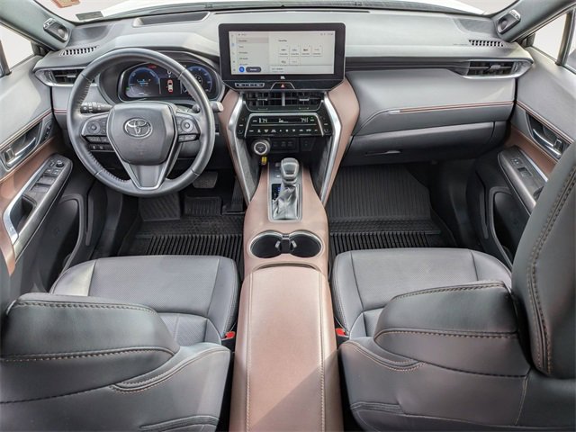 Used 2024 Toyota Venza Limited image 28