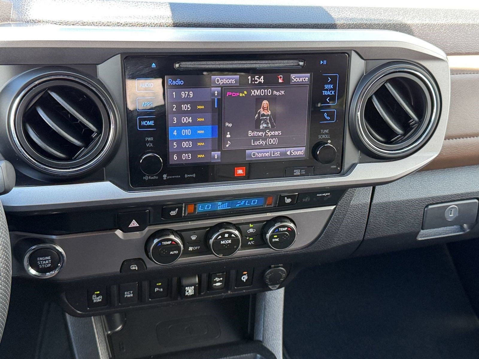 Used 2019 Toyota Tacoma Limited RWD image 21