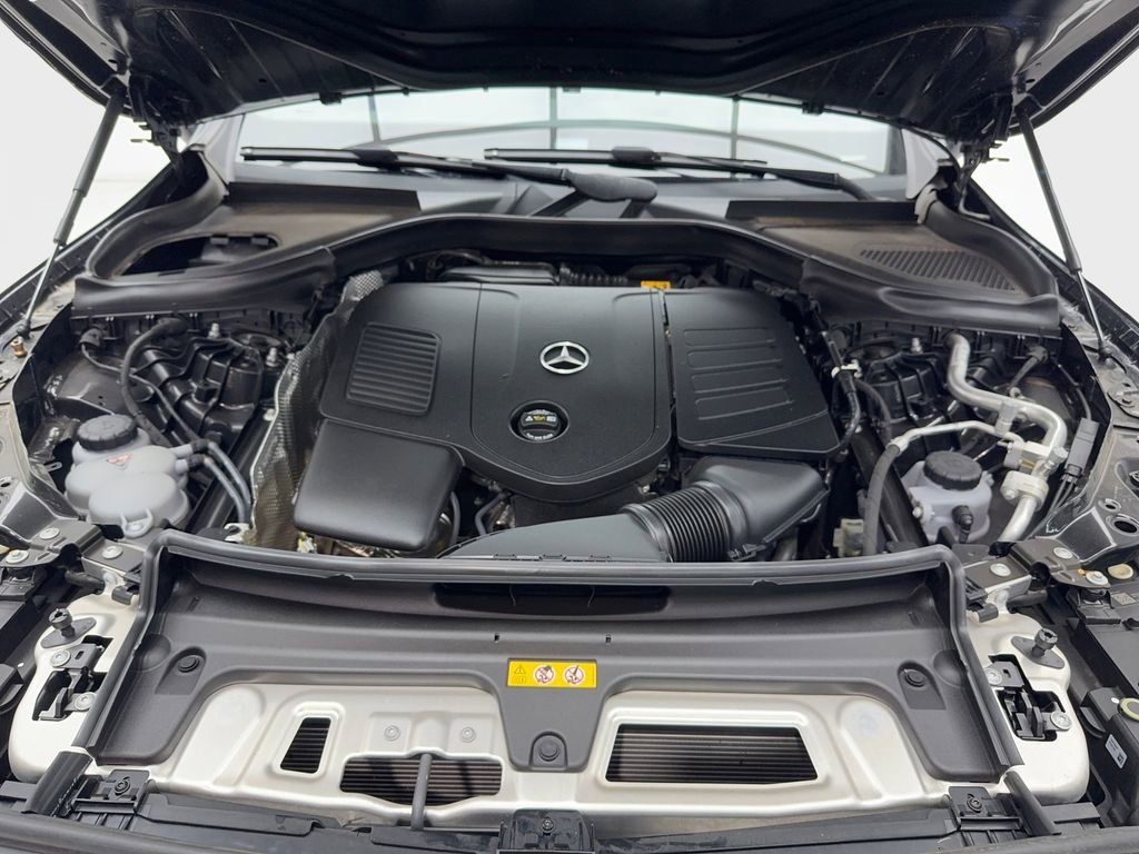 Used 2024 Mercedes-Benz GLC 300 image 14