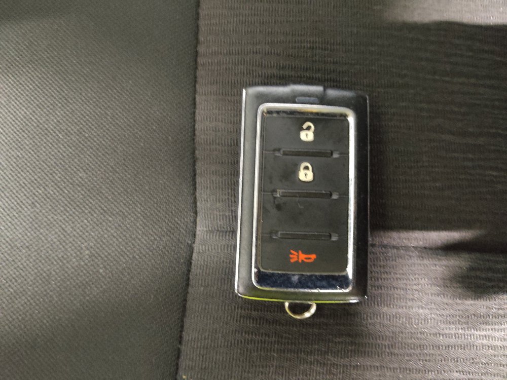 Used 2023 Jeep Grand Cherokee Laredo AWD/4WD image 32