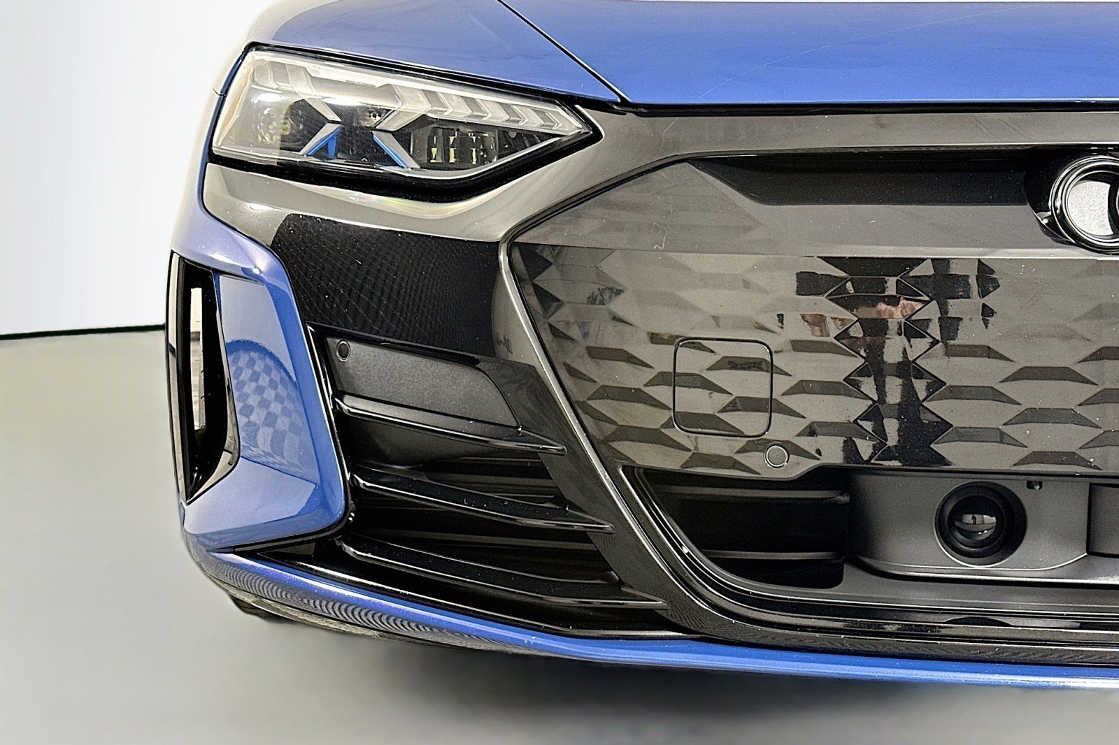 Used 2022 Audi e-tron GT Prestige w/ Prestige Package image 16