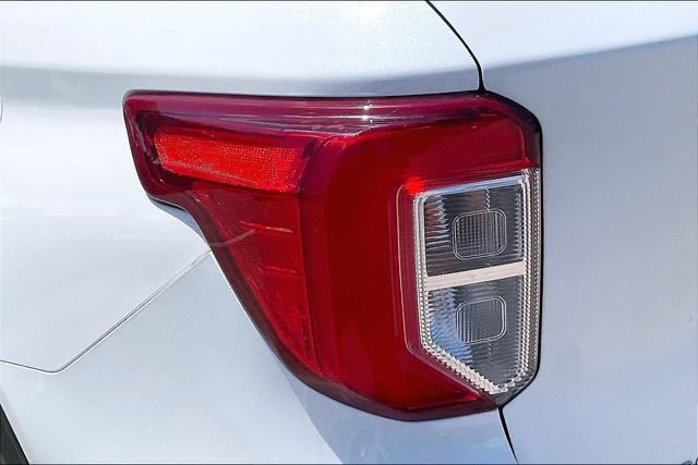 Used 2020 Ford Explorer Limited AWD/4WD image 29