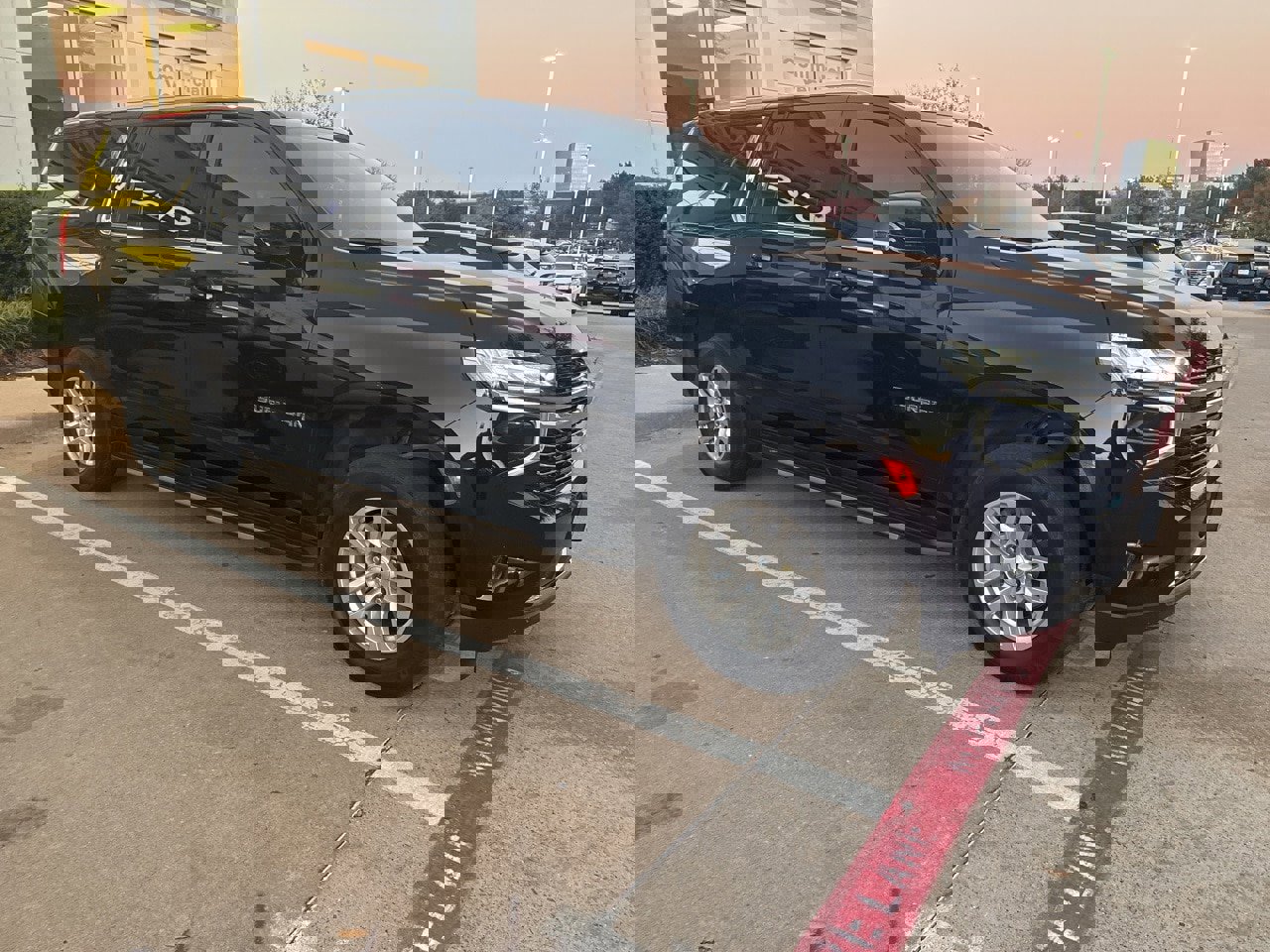 Used 2024 Chevrolet Suburban LT w/ Luxury Package