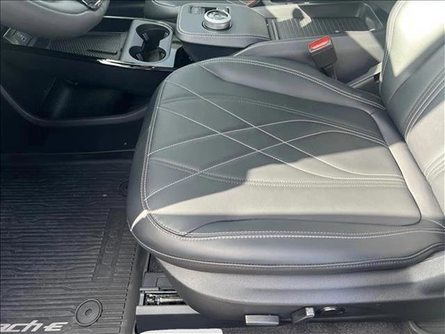 Used 2023 Ford Mustang Mach-E Select image 10