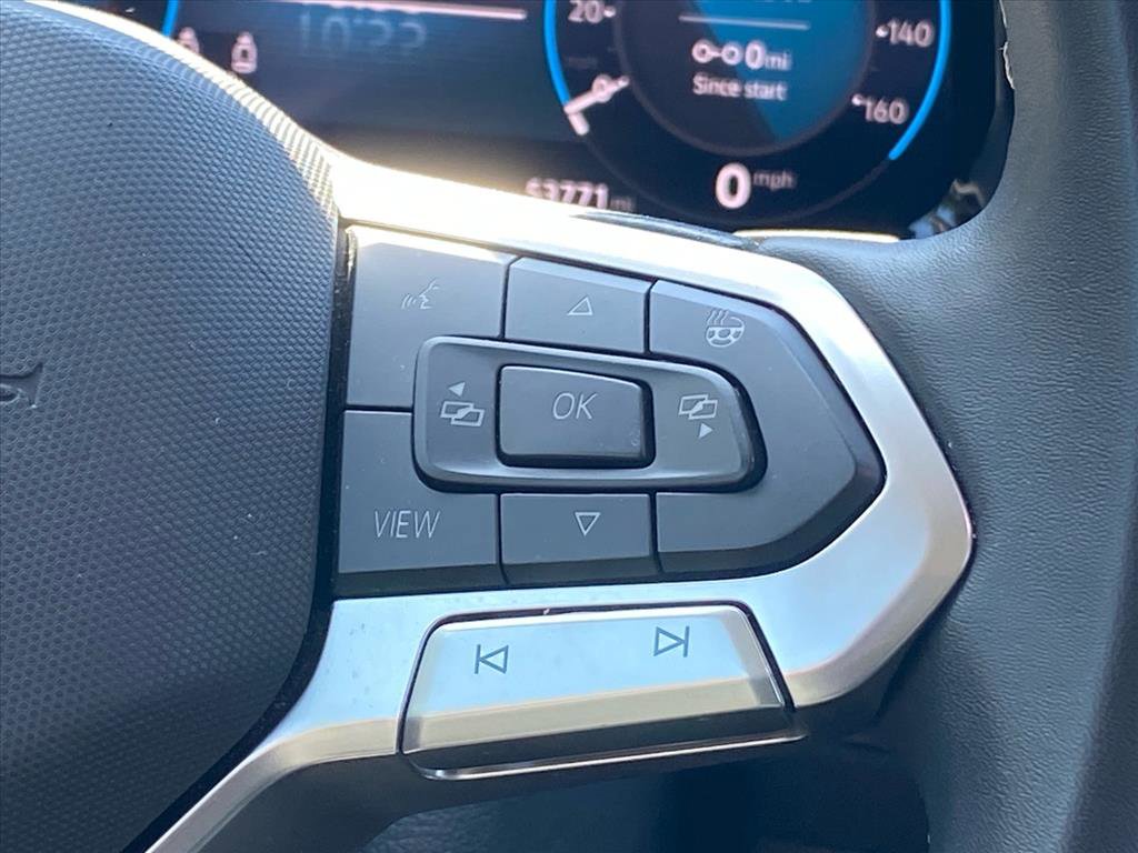 Certified 2024 Volkswagen Atlas SE FWD image 8