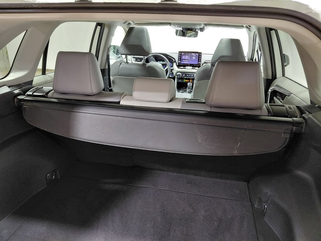 Used 2022 Toyota RAV4 Limited AWD/4WD image 26