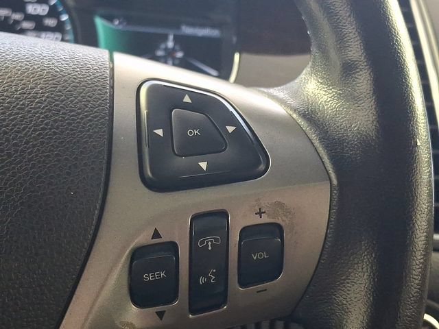Used 2016 Ford Taurus Limited w/ Equipment Group 301A FWD image 28