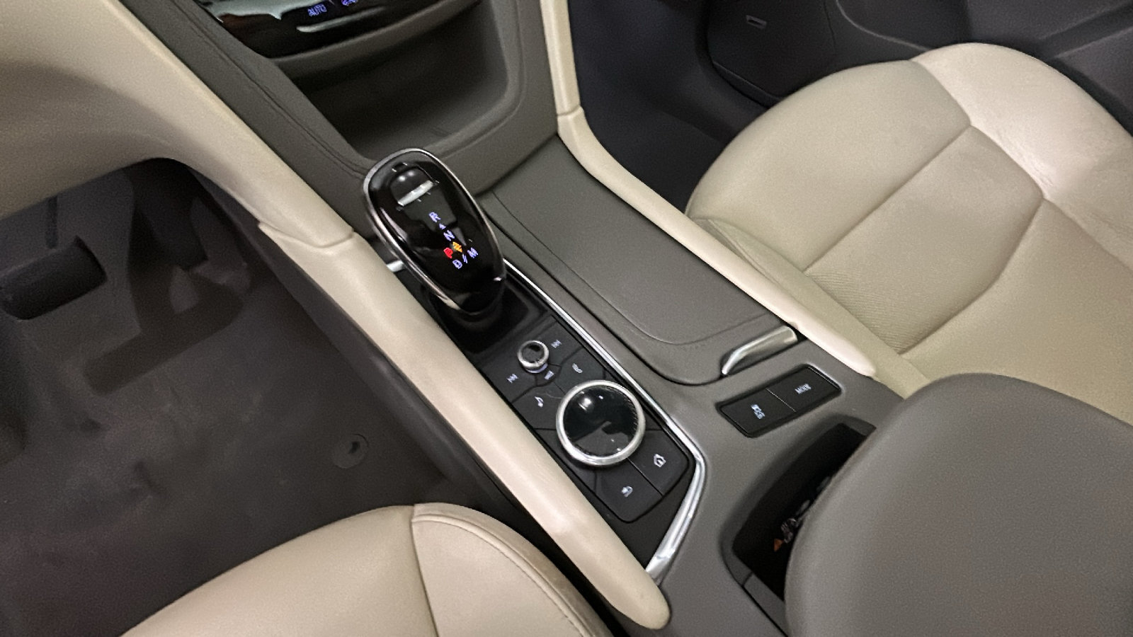 Used 2021 Cadillac XT6 Premium Luxury AWD/4WD image 26