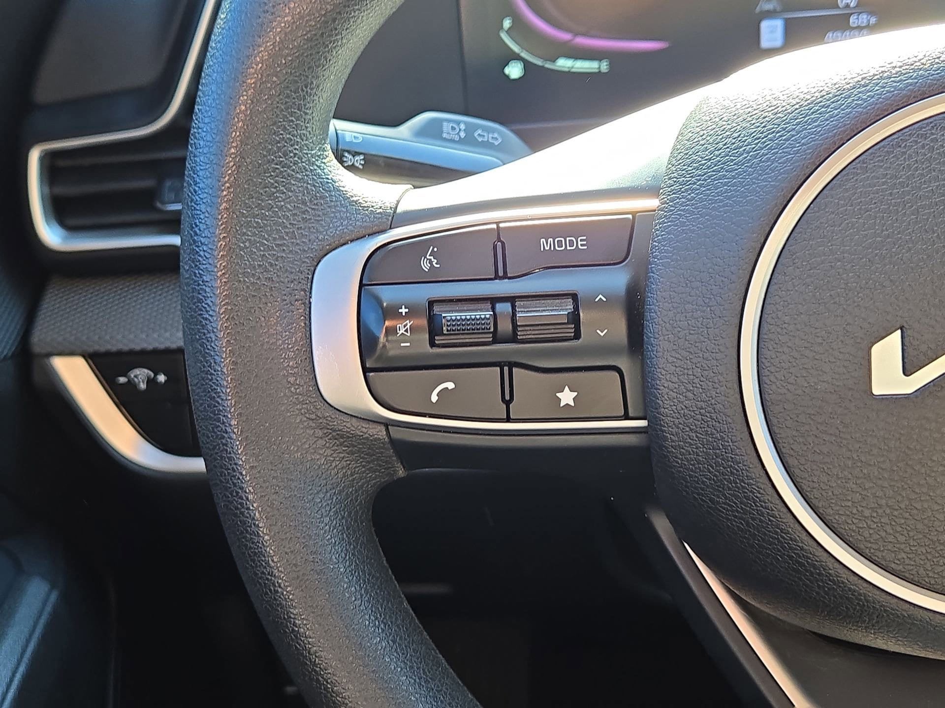 Used 2023 Kia Sportage LX image 21