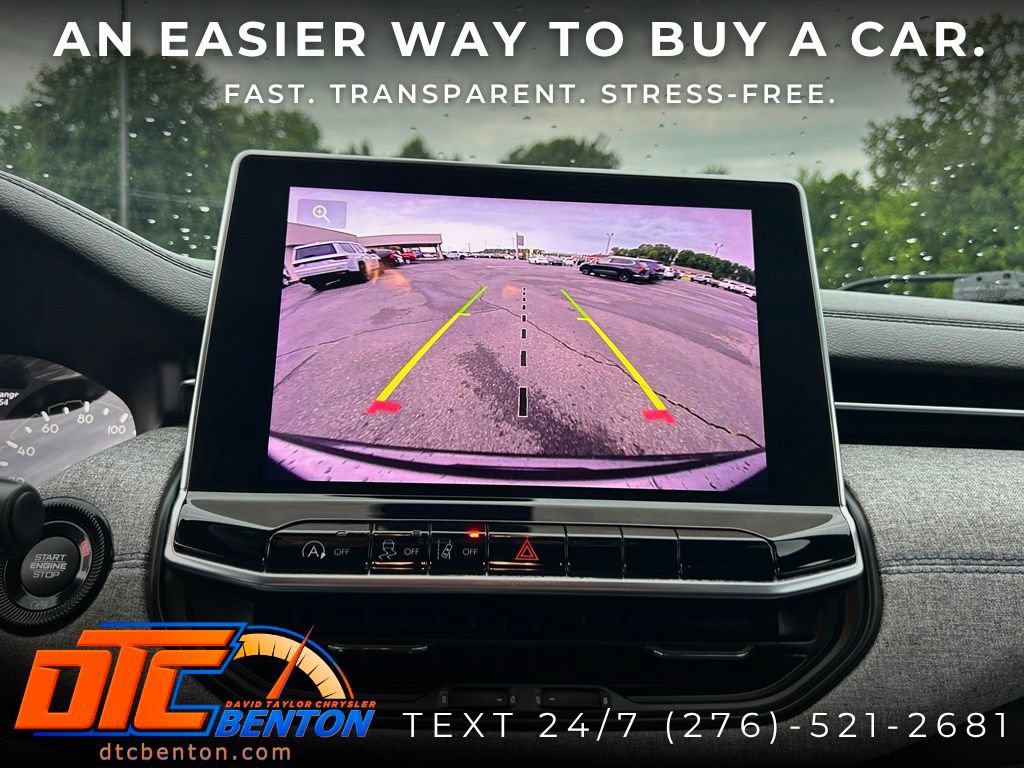 Used 2024 Jeep Compass Latitude AWD/4WD image 25