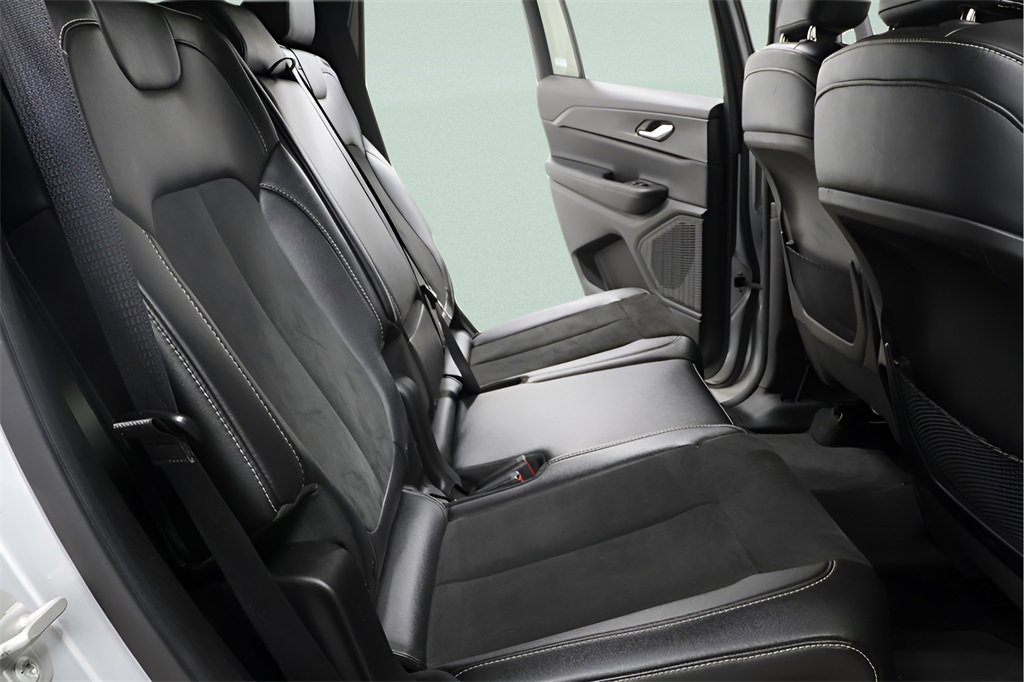 Used 2024 Jeep Grand Cherokee L Laredo image 30