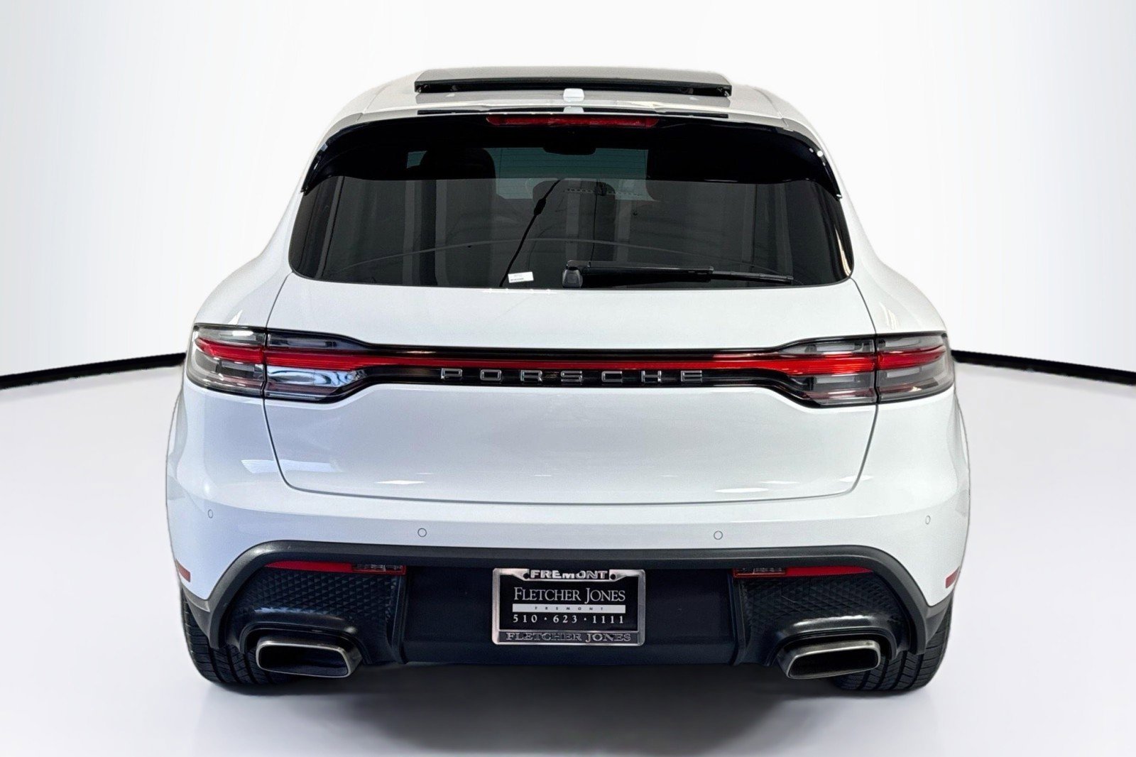 Used 2024 Porsche Macan w/ Premium Plus Package image 6