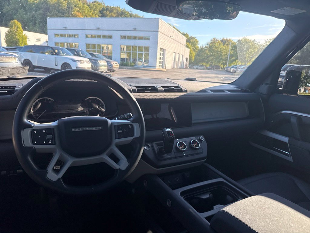 Used 2023 Land Rover Defender 110 S AWD/4WD image 10