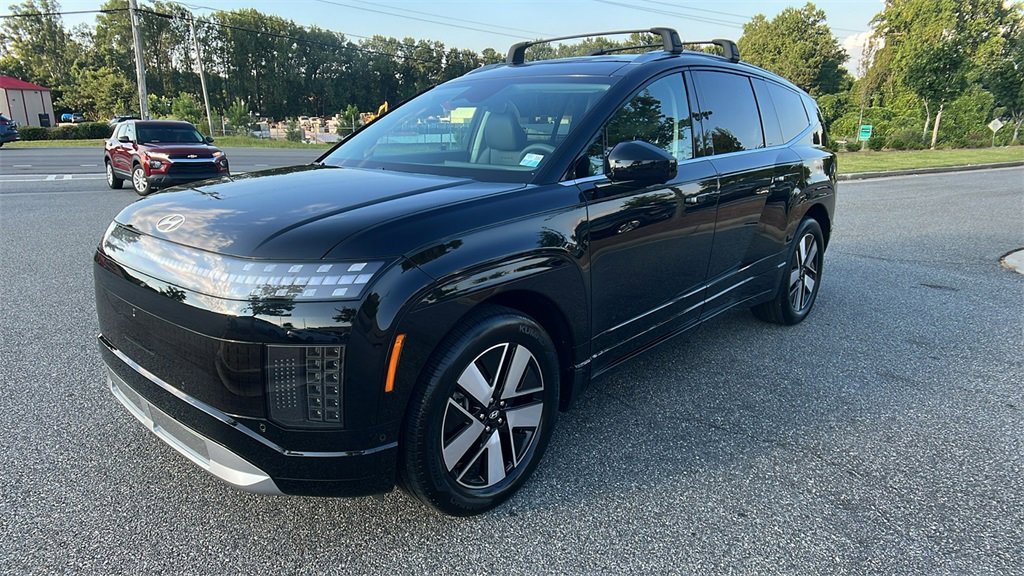 New 2026 Hyundai Ioniq 9 SEL image 3