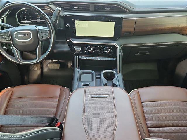 Used 2024 GMC Sierra 3500 Denali Ultimate image 18