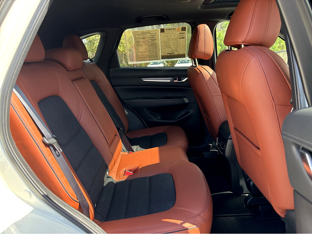 Used 2025 MAZDA CX-5 Carbon Edition image 14