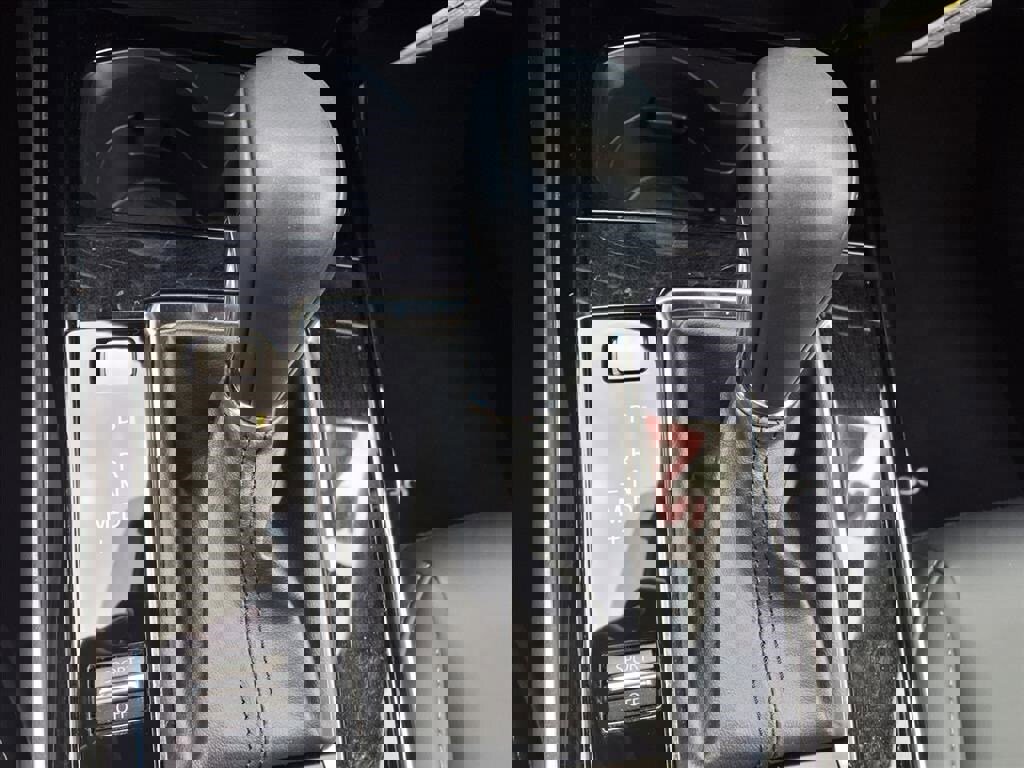 Certified 2025 MAZDA CX-30 AWD 2.5 S w/ Preferred Package image 23