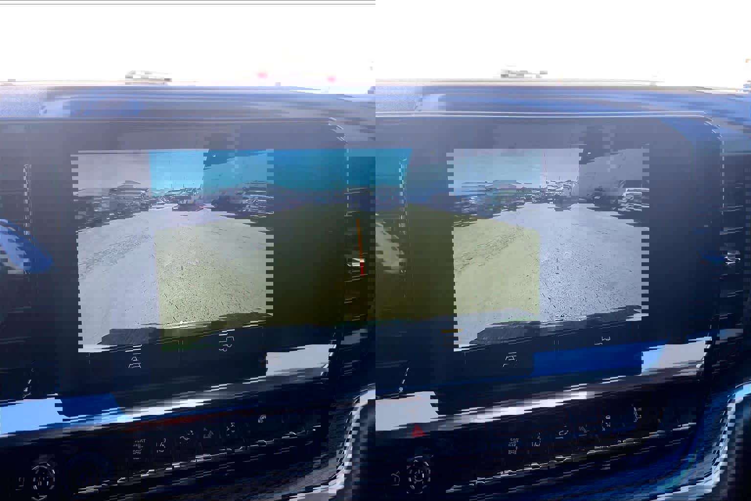 Certified 2025 Chevrolet Silverado 2500 LT w/ Convenience Package image 24