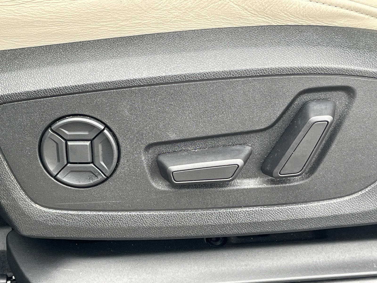 Used 2021 Audi Q3 2.0T Premium Plus w/ Premium Plus Package image 20