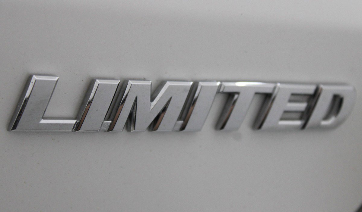 Used 2017 Toyota Highlander Limited Platinum AWD/4WD image 40