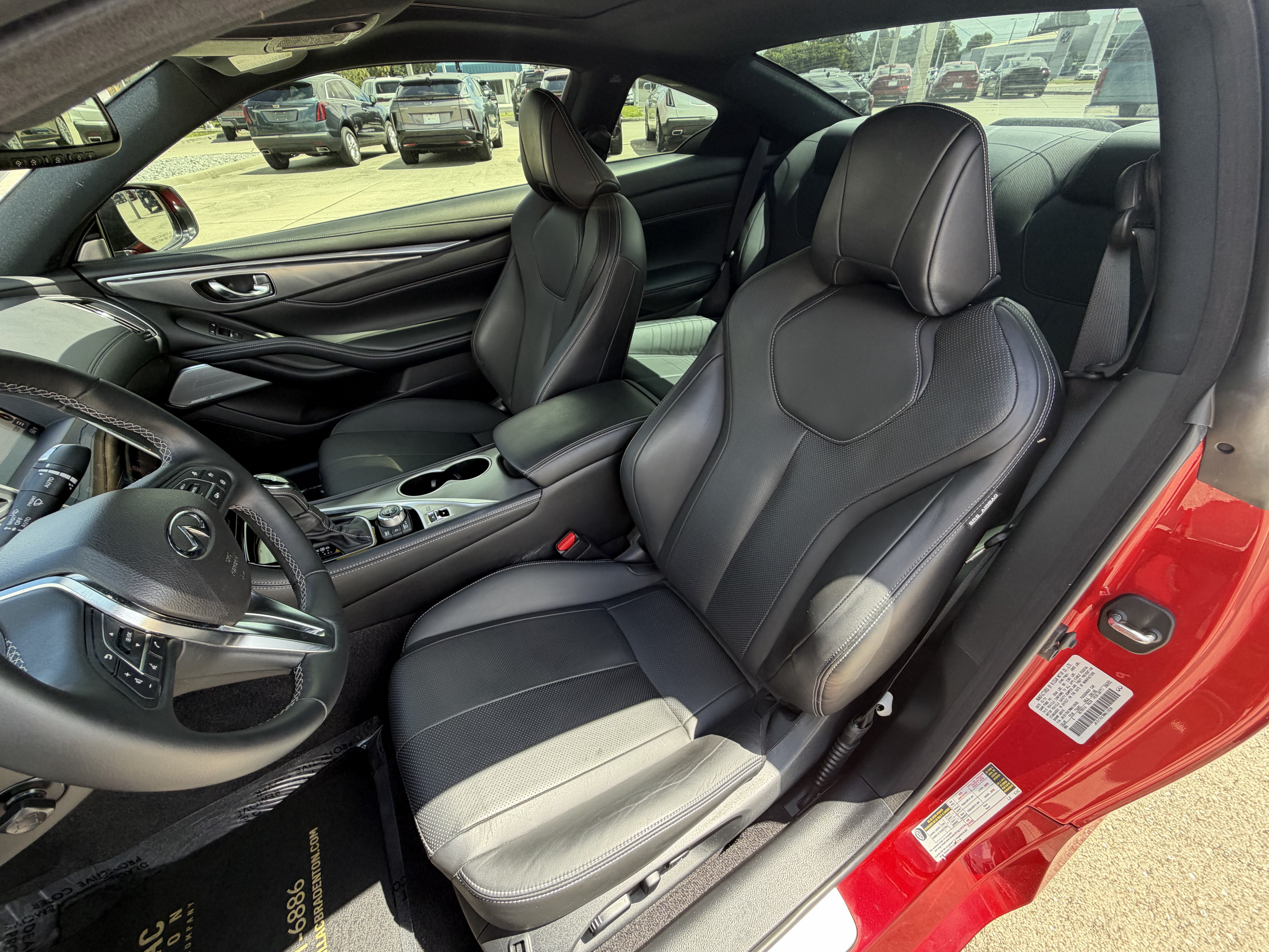 Used 2021 INFINITI Q60 3.0t Luxe w/ Essential Package RWD image 13