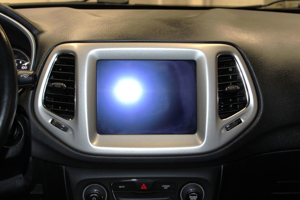 Certified 2020 Jeep Compass High Altitude image 13