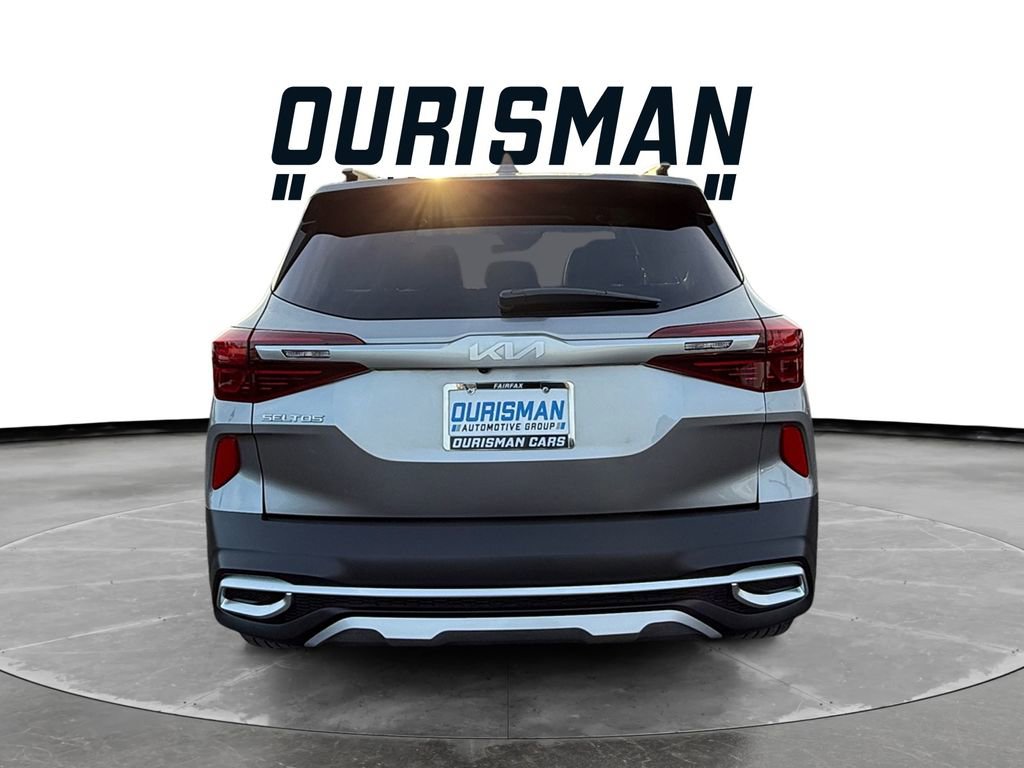 Certified 2022 Kia Seltos S image 5