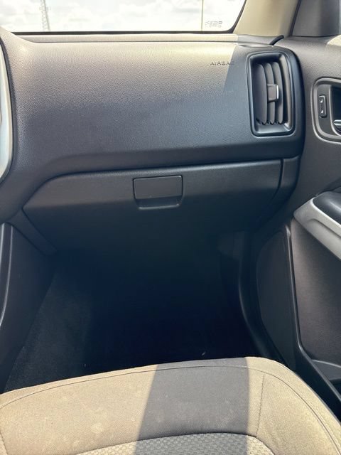 Used 2016 Chevrolet Colorado LT AWD/4WD image 11