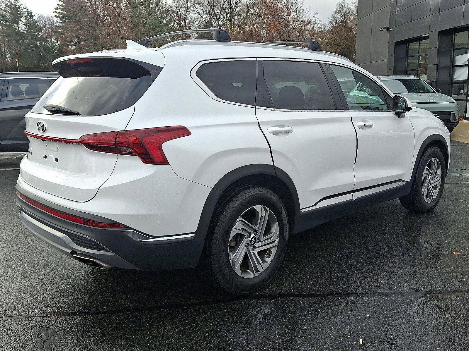 Used 2021 Hyundai Santa Fe SEL image 4