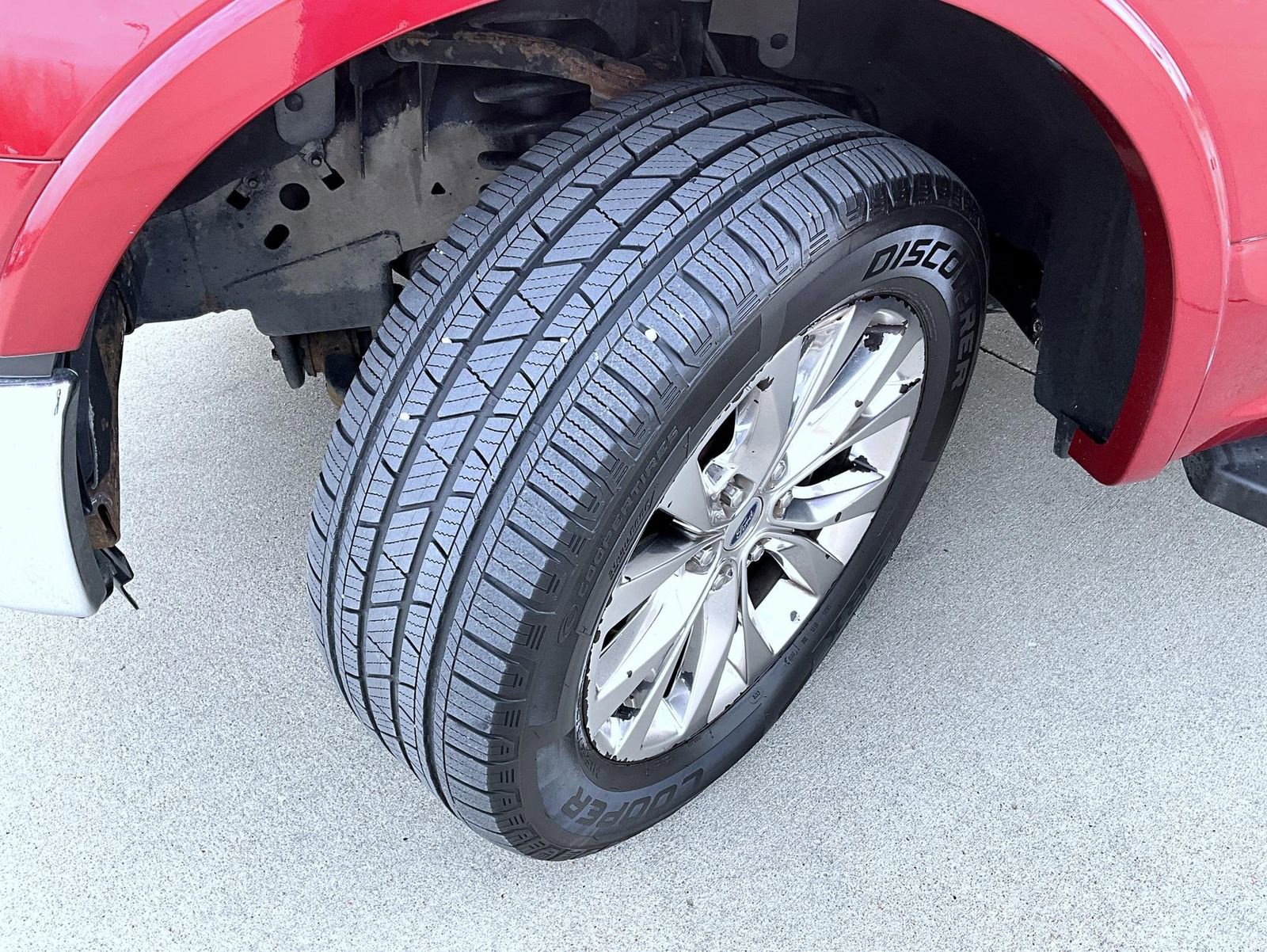 Used 2015 Ford F150 Lariat w/ Equipment Group 502A Luxury image 26