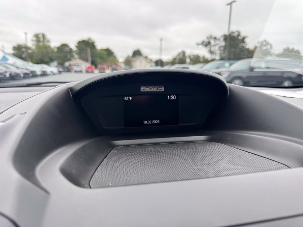 Used 2017 Ford Escape SE w/ SE Cold Weather Package FWD image 10