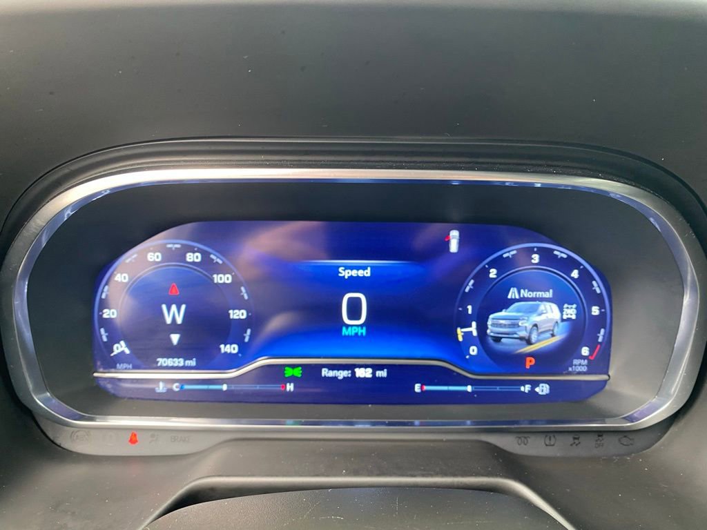 Used 2024 Chevrolet Suburban LT image 15