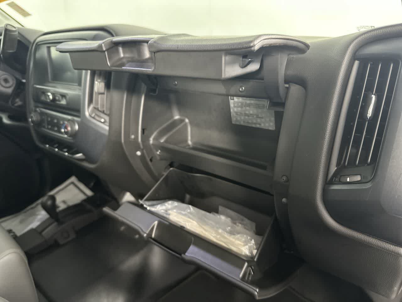 Used 2018 Chevrolet Silverado 1500 W/T w/ WT Fleet Convenience Package AWD/4WD image 19