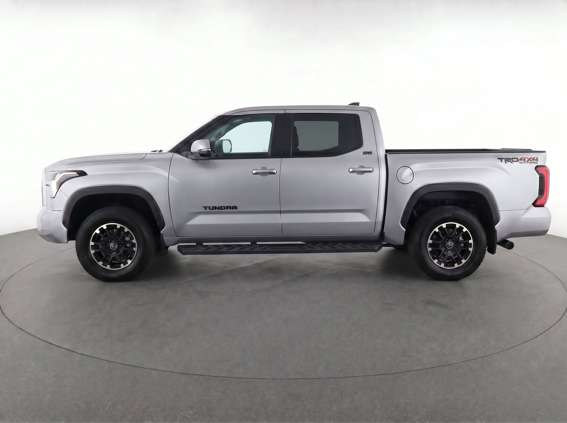 Used 2022 Toyota Tundra SR5 w/ TRD Off-Road Premium Package AWD/4WD image 6