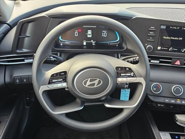 New 2026 Hyundai Elantra SE FWD image 16