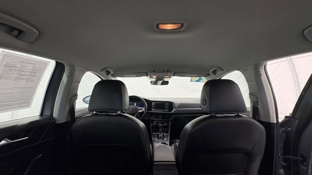 Used 2024 Volkswagen Jetta SE image 28