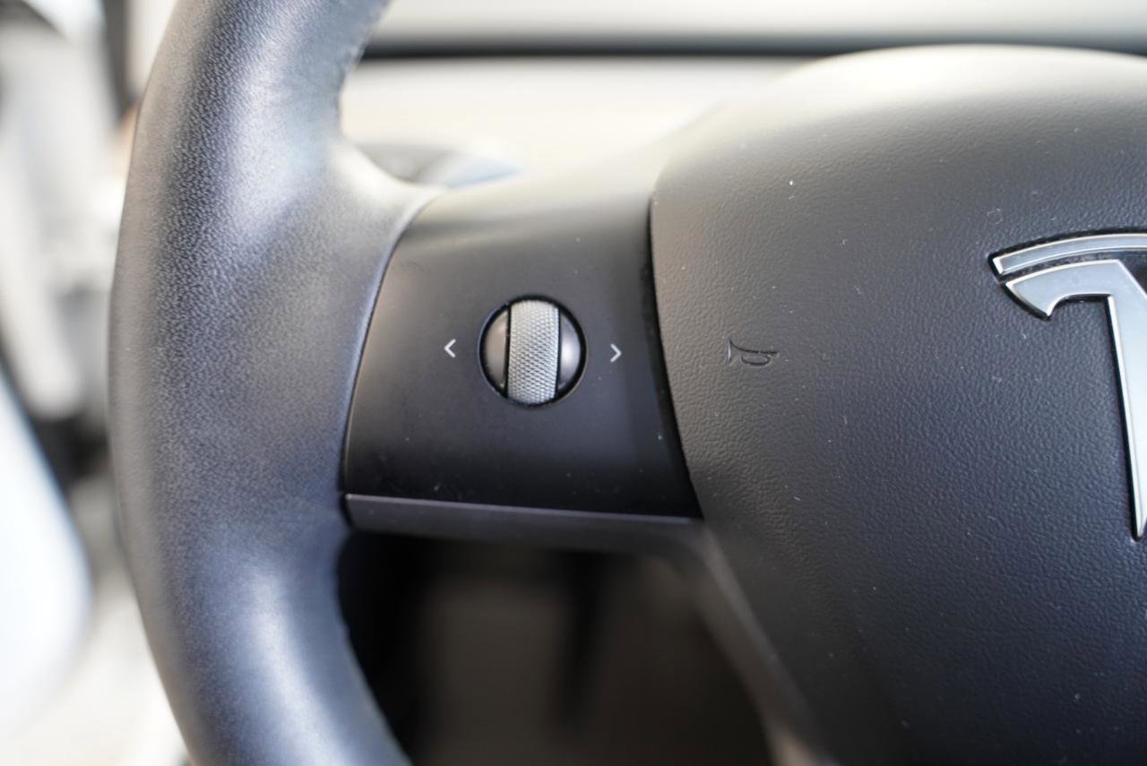Used 2021 Tesla Model 3 Standard Range Plus RWD image 13
