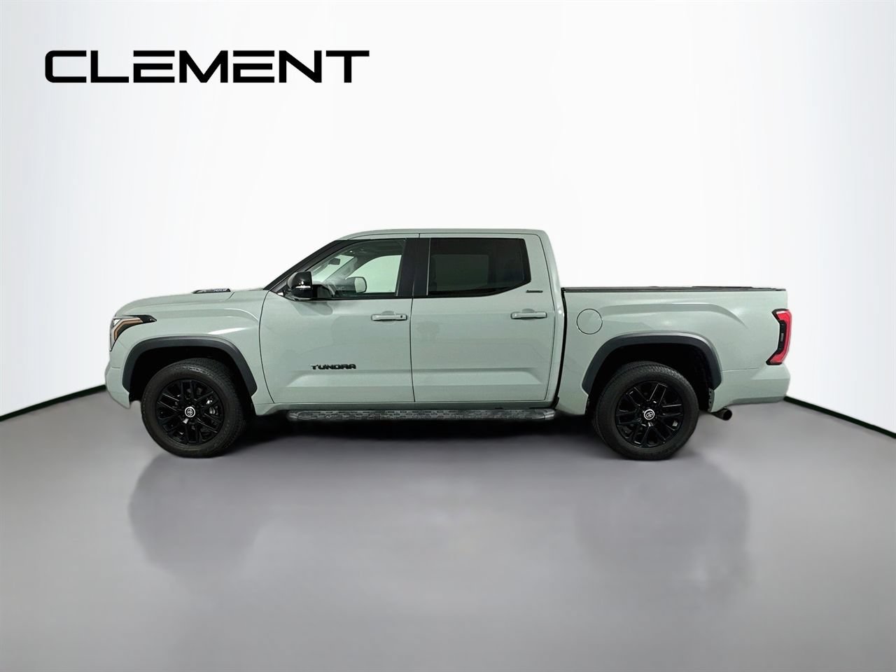 Used 2024 Toyota Tundra Limited AWD/4WD image 6